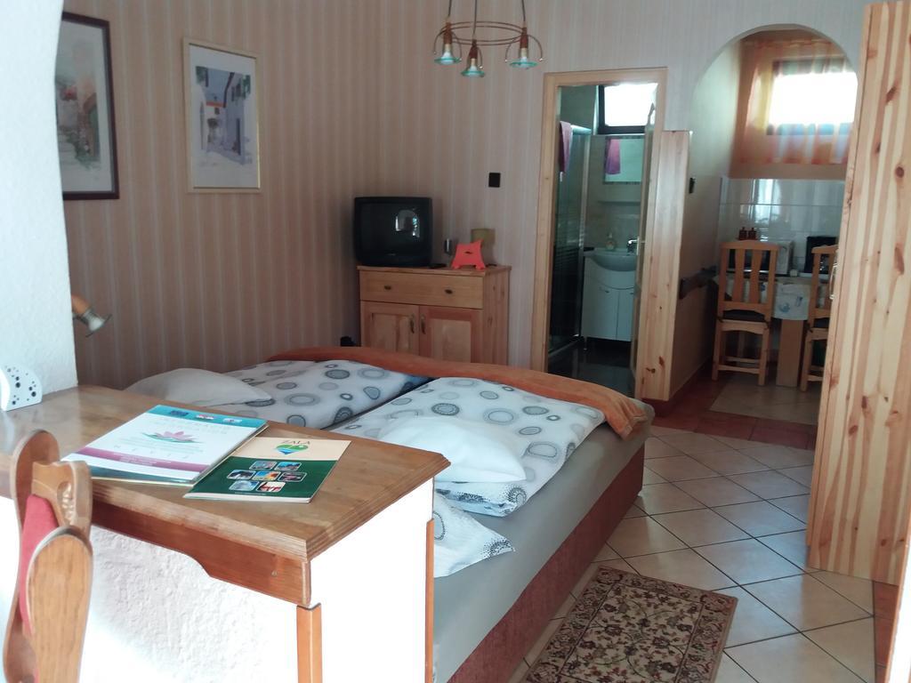Kaiser Apartman Héviz Zewnętrze zdjęcie