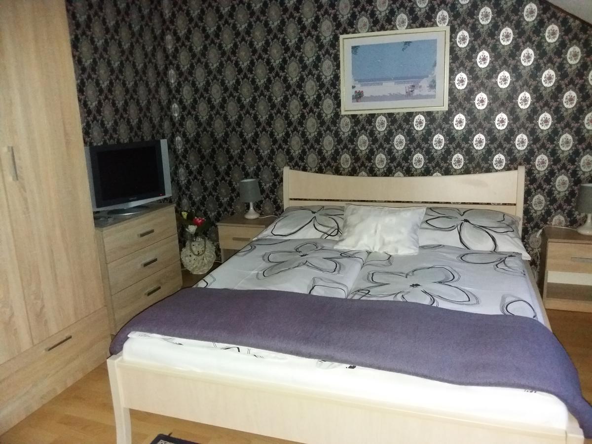 Kaiser Apartman Héviz Zewnętrze zdjęcie
